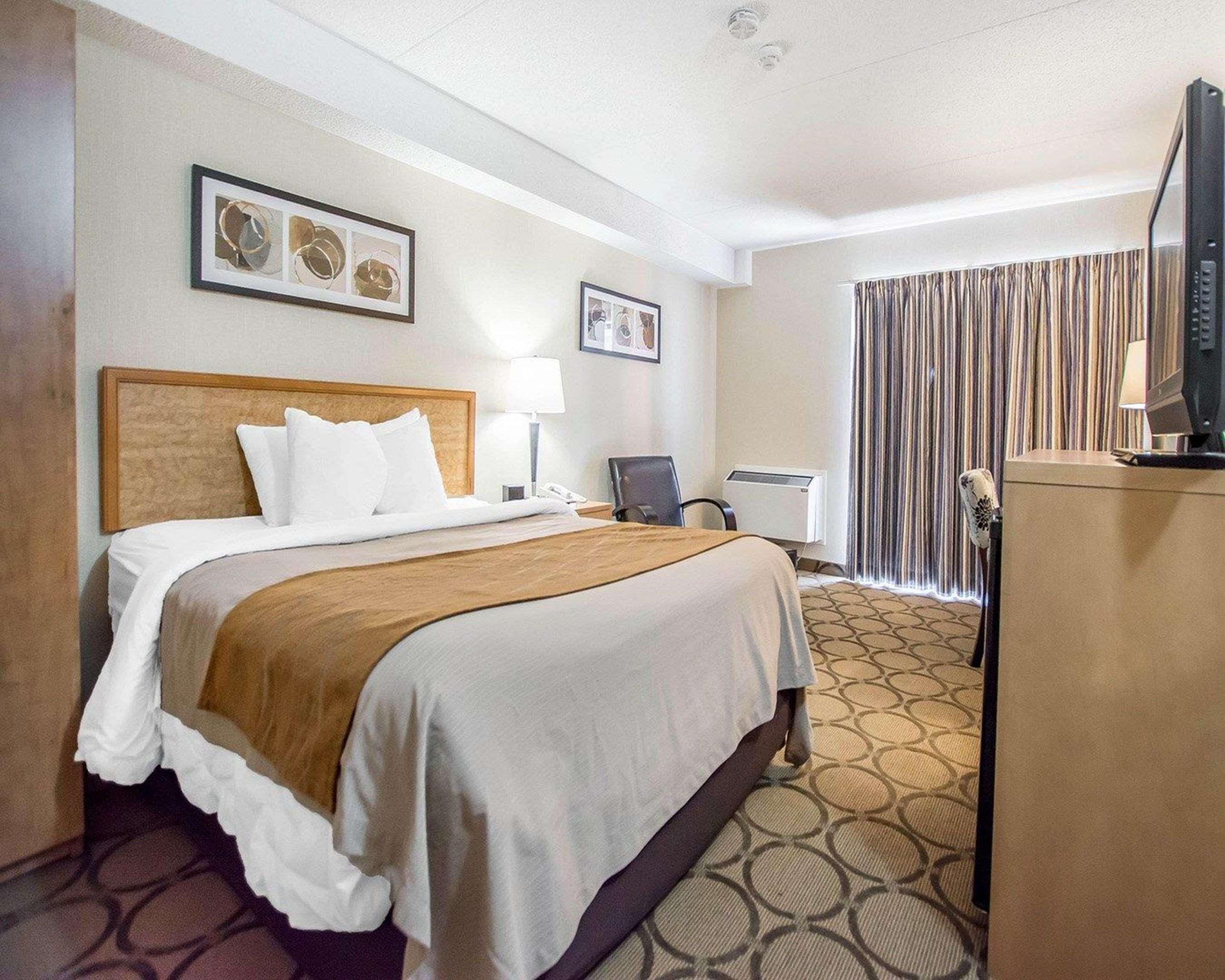 Comfort Inn East Moncton Exteriör bild