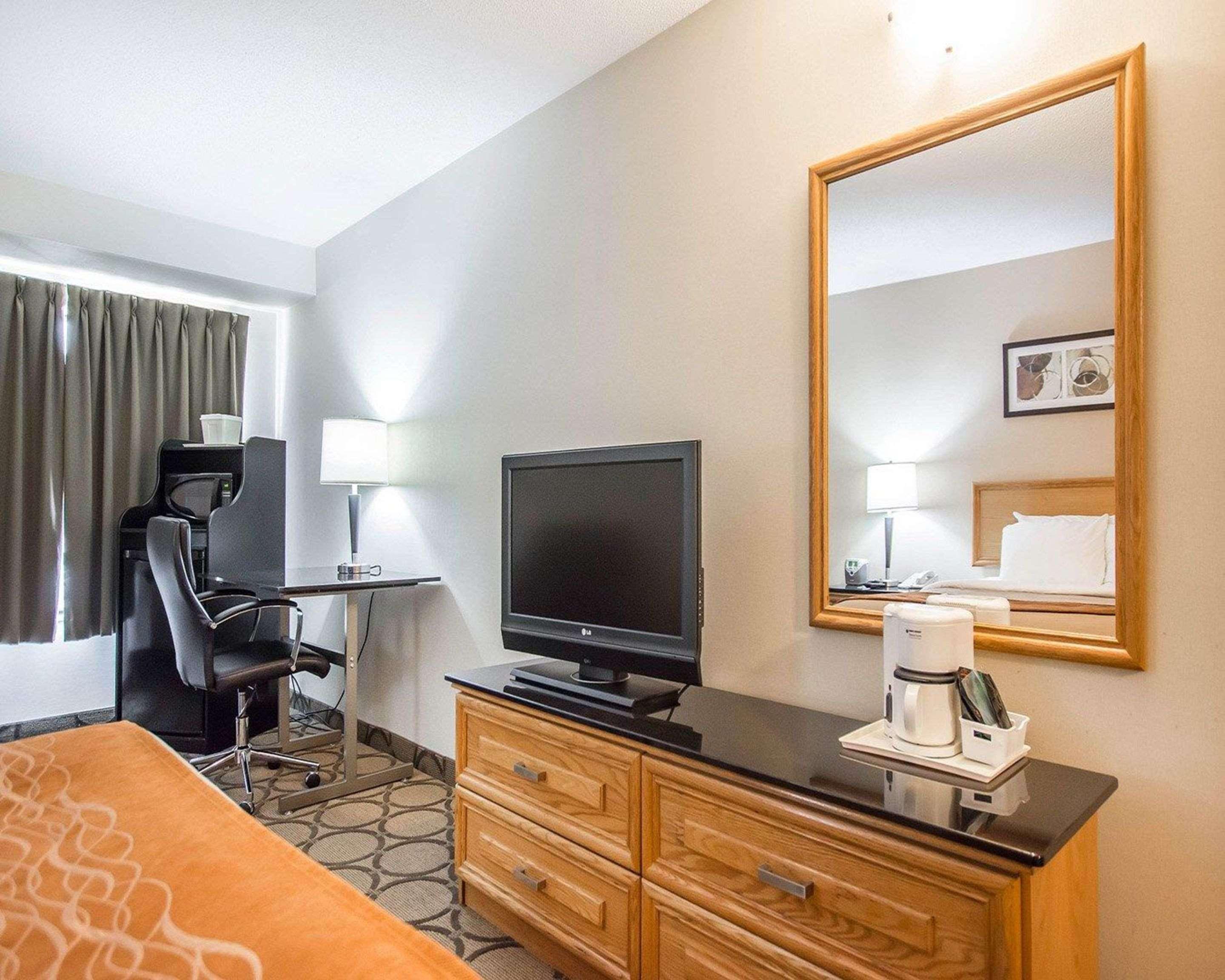 Comfort Inn East Moncton Exteriör bild