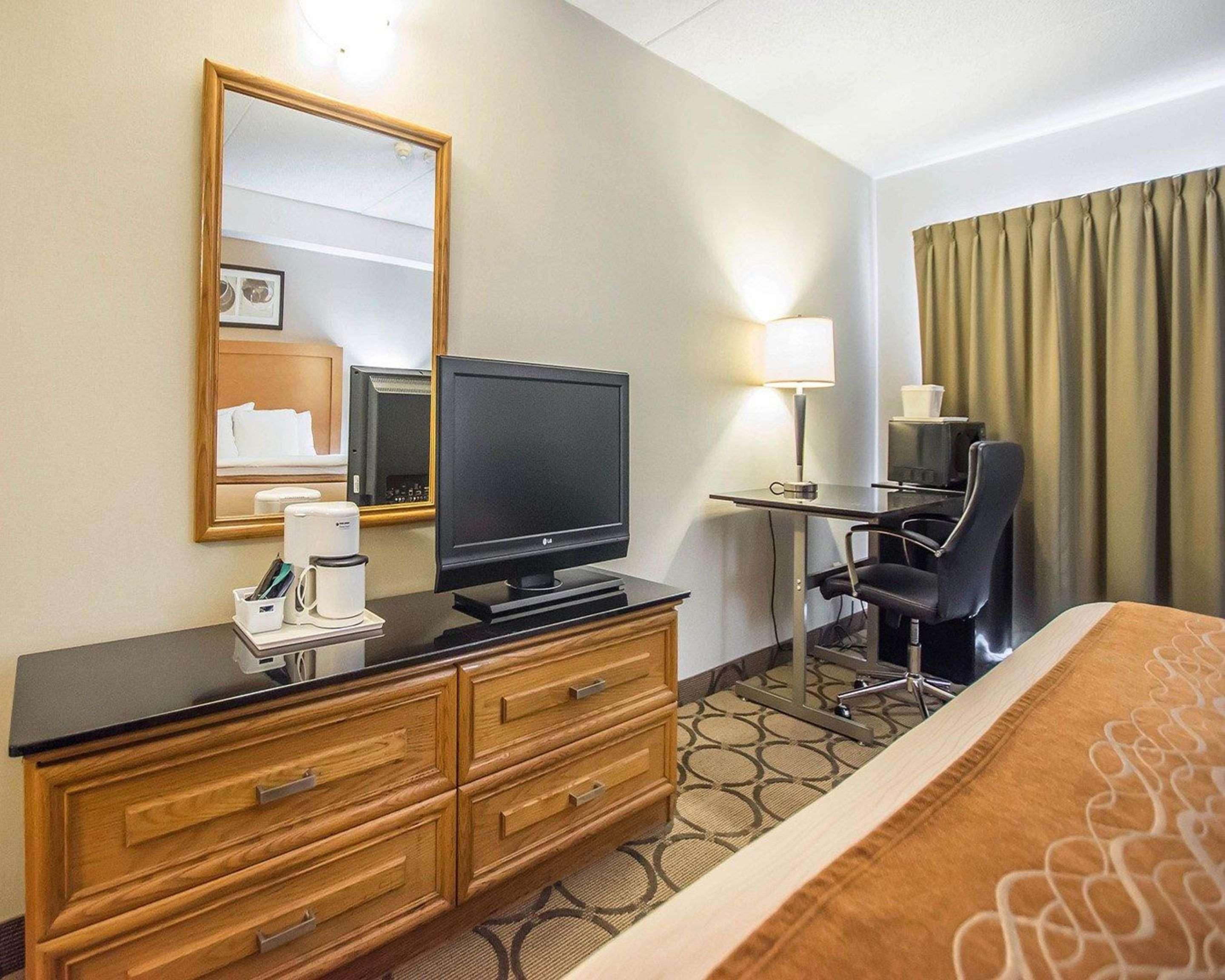 Comfort Inn East Moncton Exteriör bild