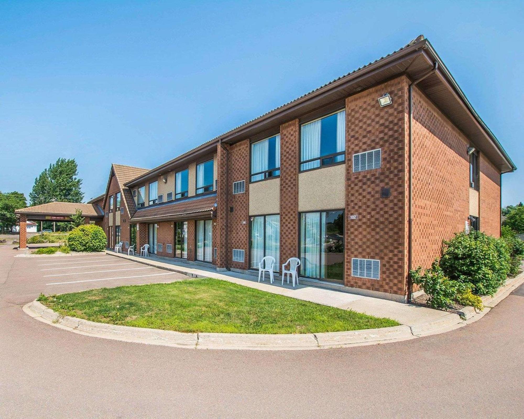 Comfort Inn East Moncton Exteriör bild