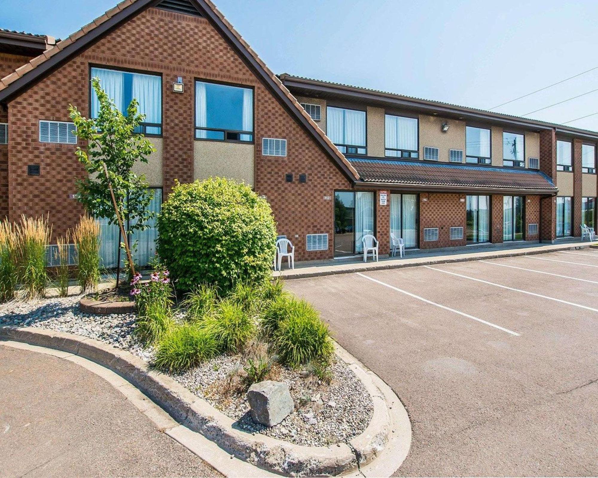 Comfort Inn East Moncton Exteriör bild