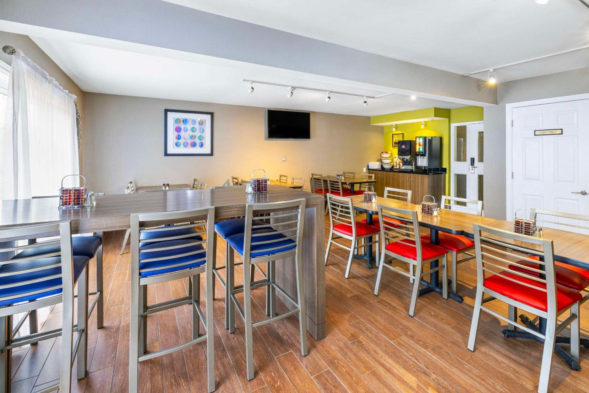 Comfort Inn East Moncton Exteriör bild