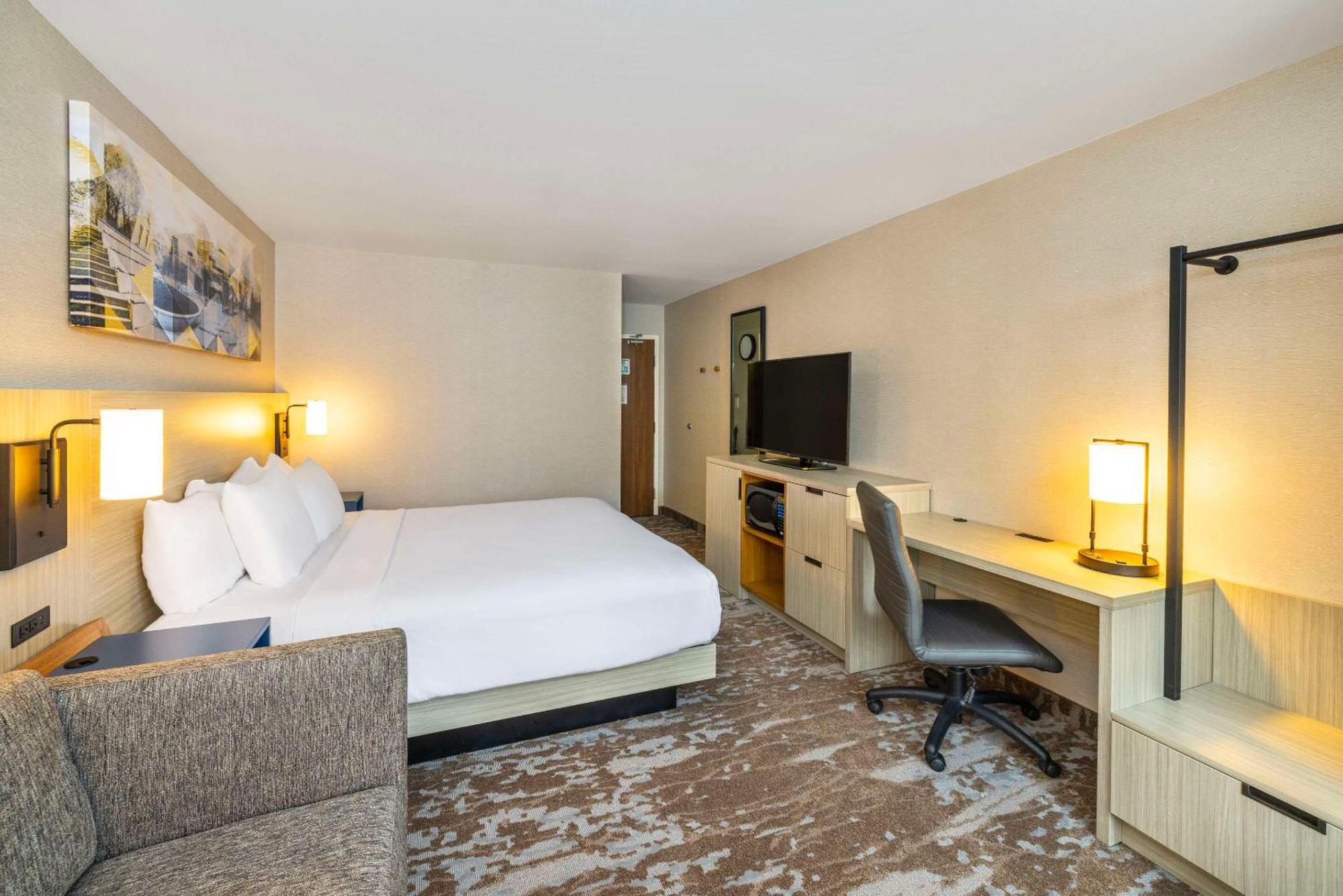 Comfort Inn East Moncton Exteriör bild