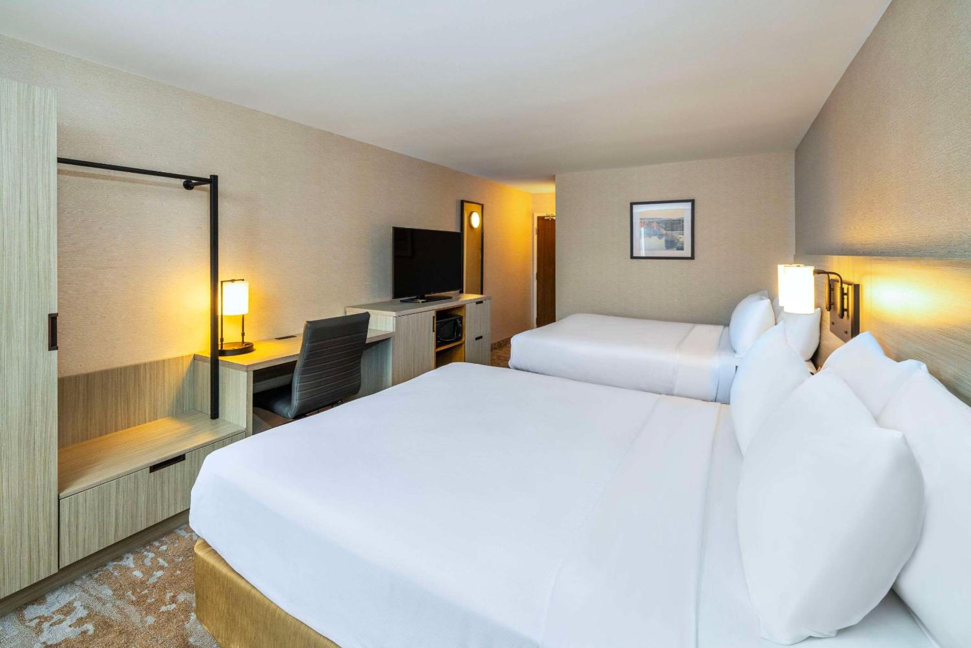Comfort Inn East Moncton Exteriör bild