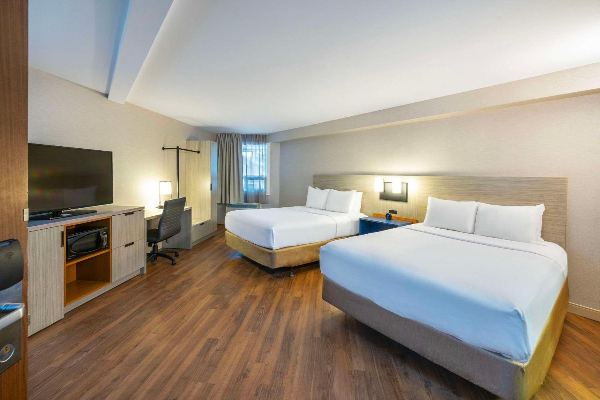 Comfort Inn East Moncton Exteriör bild