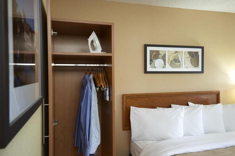 Comfort Inn East Moncton Exteriör bild